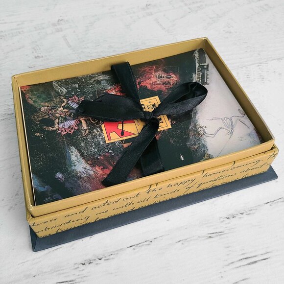 GRIFFIN & SABINE Trilogy ~ Complete Set 46 Postcards ~ NEW - Picture 2 of 9